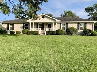 30 Philadelphia Rd, Lebanon, TN 37087