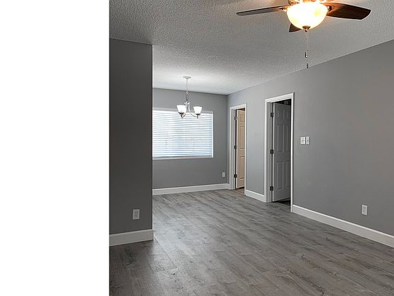 3rd image of 4512 W Palm Ln