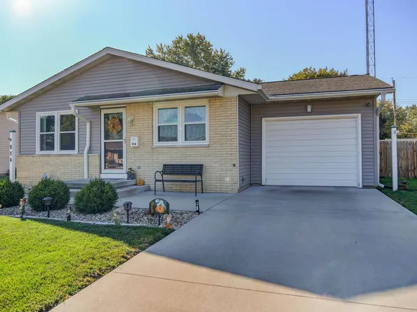 914 E Heights Ave, Taylorville, IL 62568