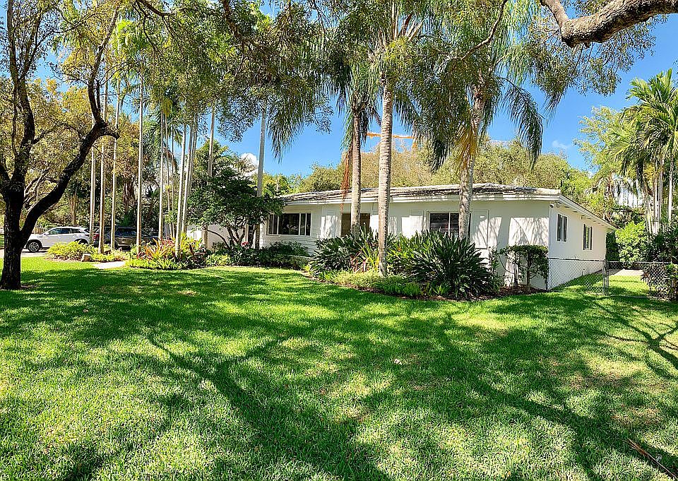 1st image of 1225 Manati Ave