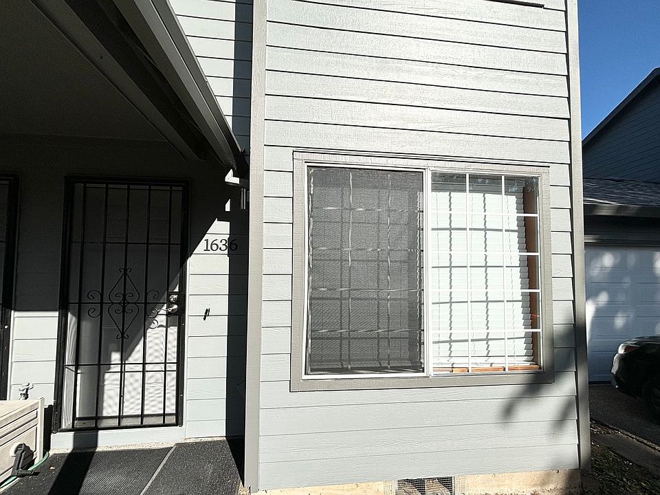 1st image of 1634-1640 NE 104th Ave #1636