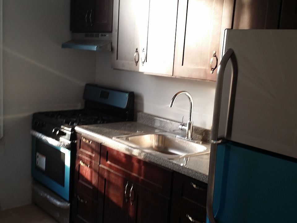 1st image of 2075 E 16th St APT 2B