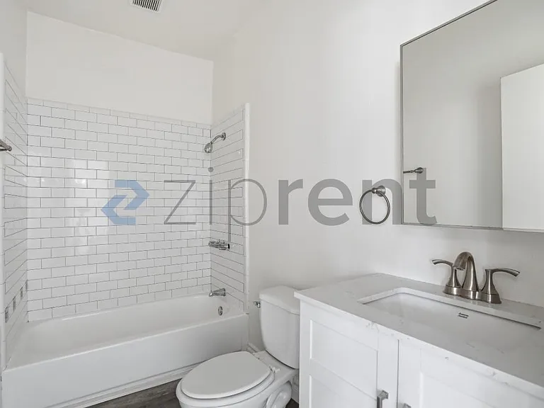 1513 W 12th Pl #3 — Photo 7