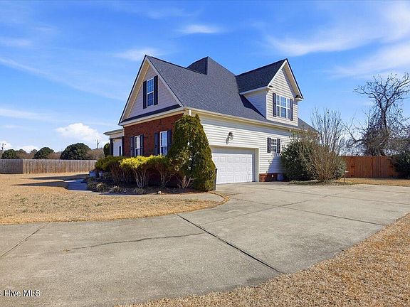 3rd image of 106 Glasgow Lane