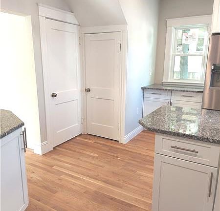 5th image of 42 Bedford St