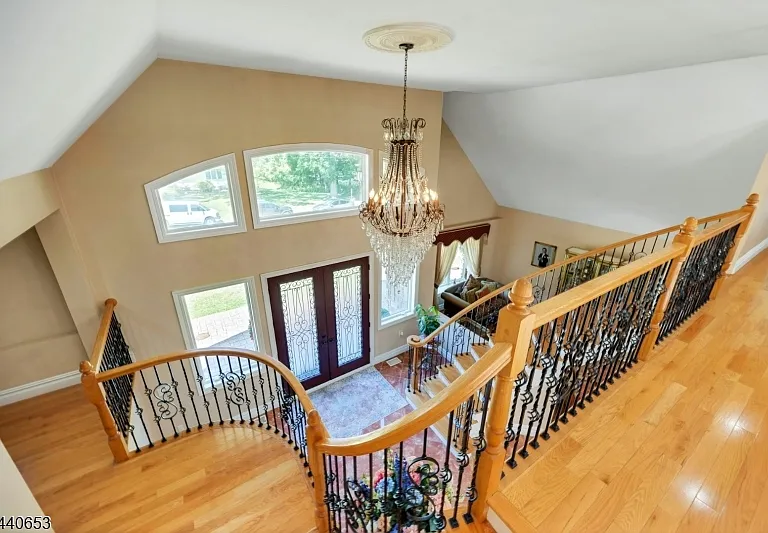 252 Mabel Pl — Photo 25