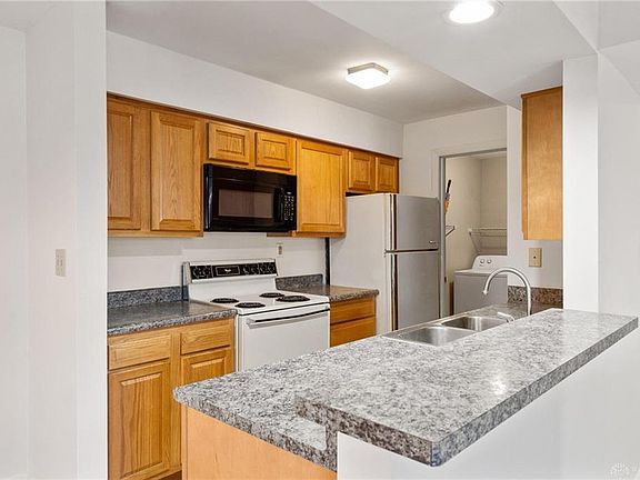 3rd image of 1440 Hollow Run APT 5