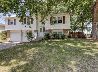 4252 Huston Hills Rd, Decatur, IL 62526