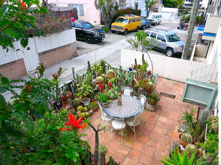 108 Catamaran St