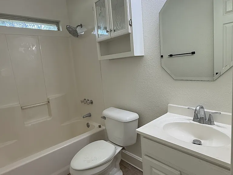 820 Hillside Dr — Photo 20