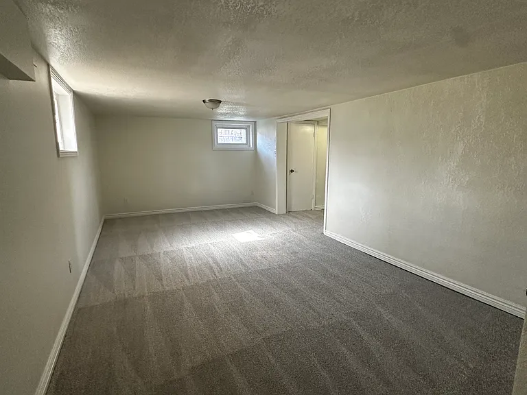 4747 S Acoma St — Photo 20