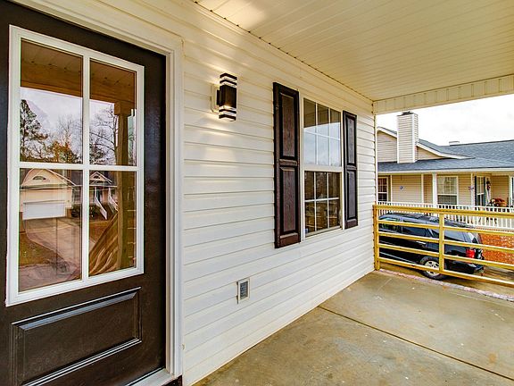 5th image of 112 Tanglesworth Rd