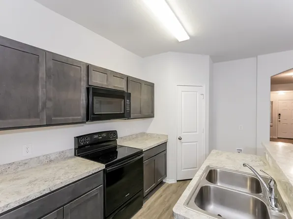 3615 Joshua St, Ennis, TX 75119