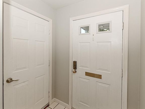 2nd image of 600 Delta Ave Unit 6