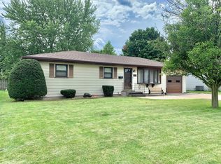 1302 24th St, Peru, IL 61354