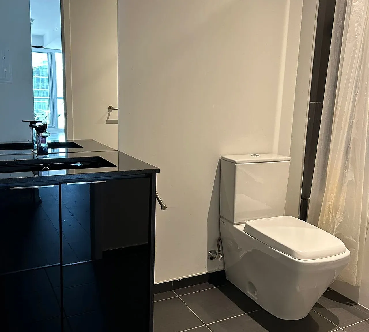 Studio, $1,950 — Photo 4