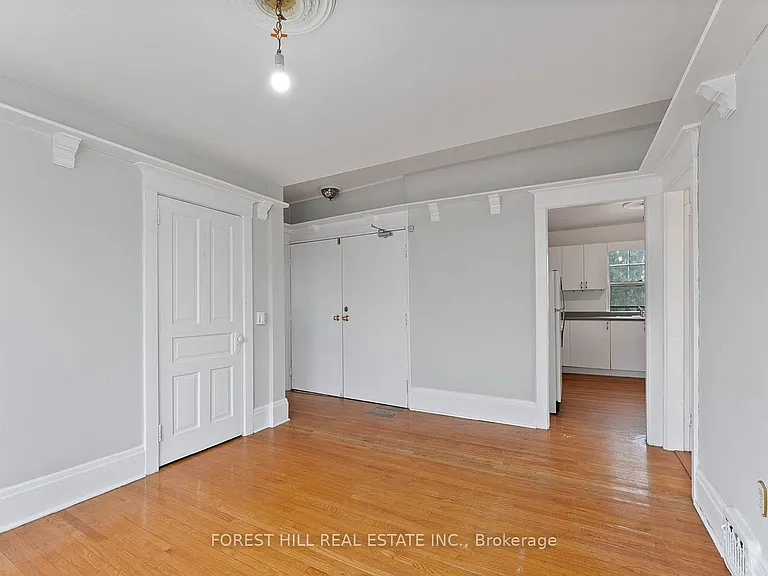 36 Arnold Cres #UPPER — Photo 11