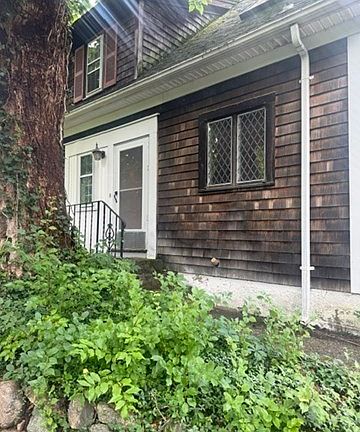 3rd image of 54 Rockwood Rd