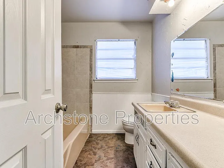1424 Tanglewood Dr — Photo 20