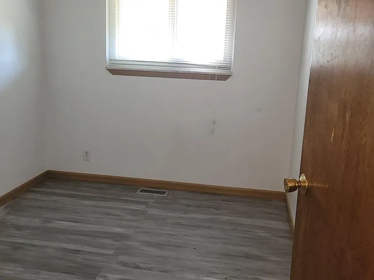 31263 Hayes Rd — Photo 17