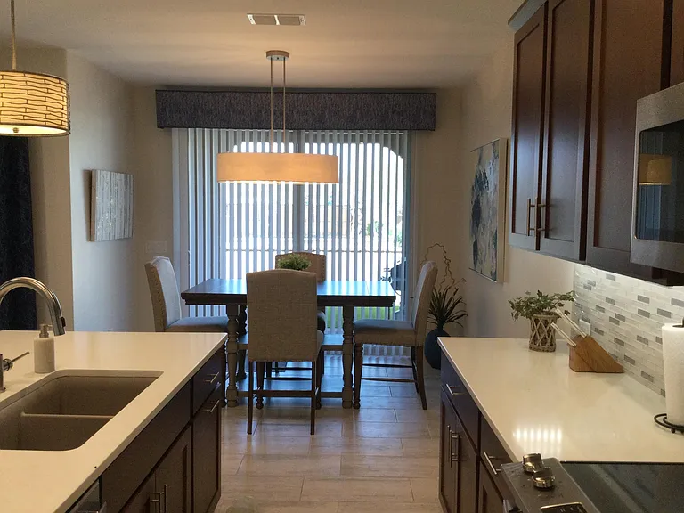 5946 N Cazador Dr — Photo 6