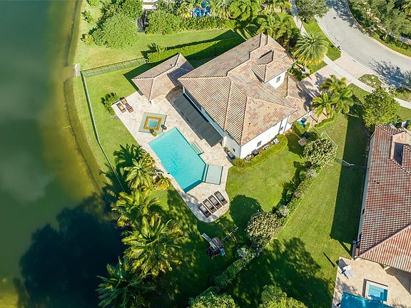 3rd image of 5496 SW 108th Avenue
