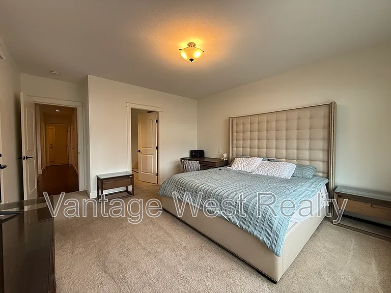 1588 Marina Way — Photo 32