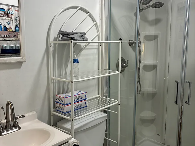 70 Port Ave #G — Photo 7