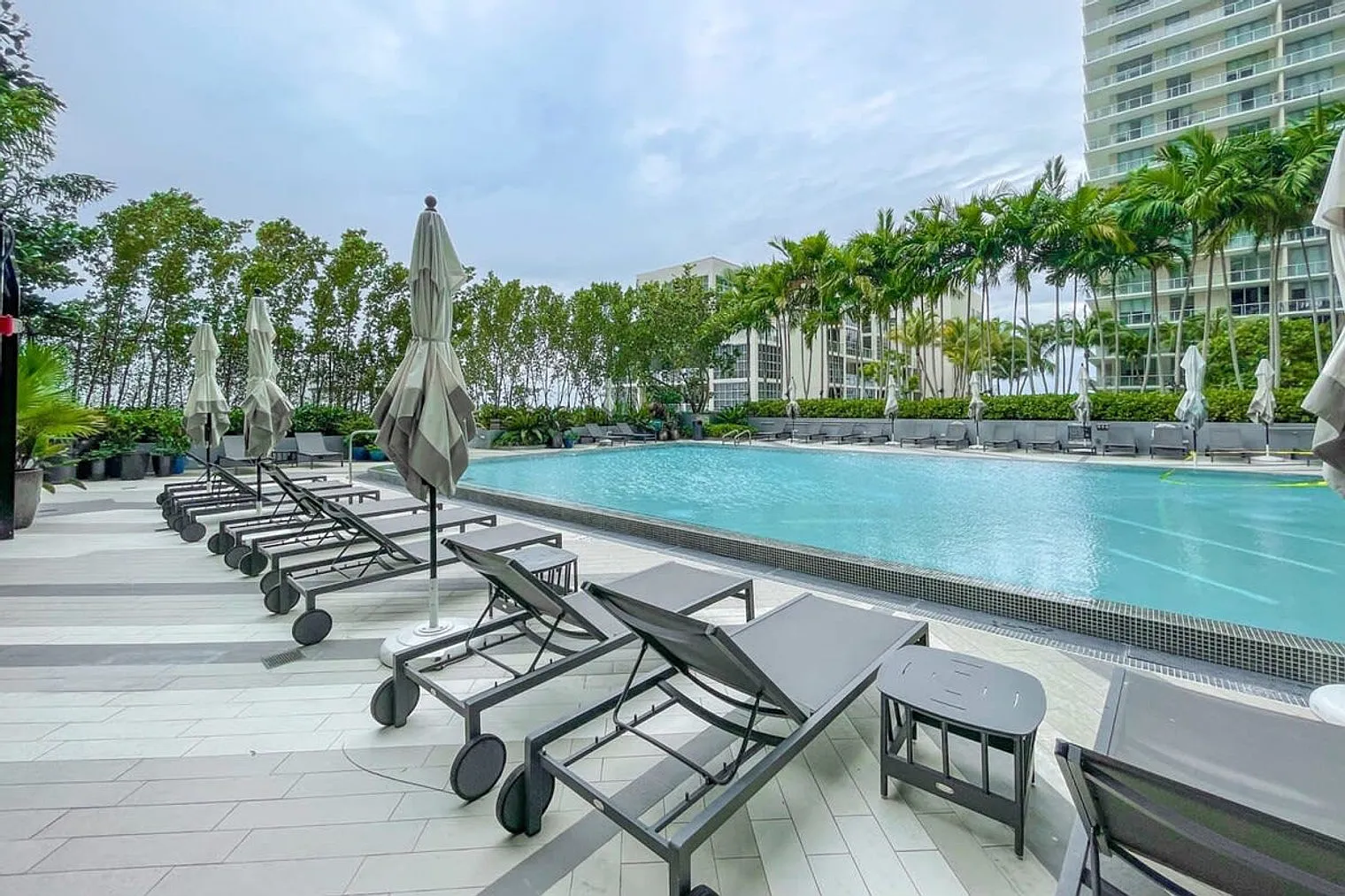 2 bed, 2.0 bath, 1044 sqft, $3,528 — Photo 4