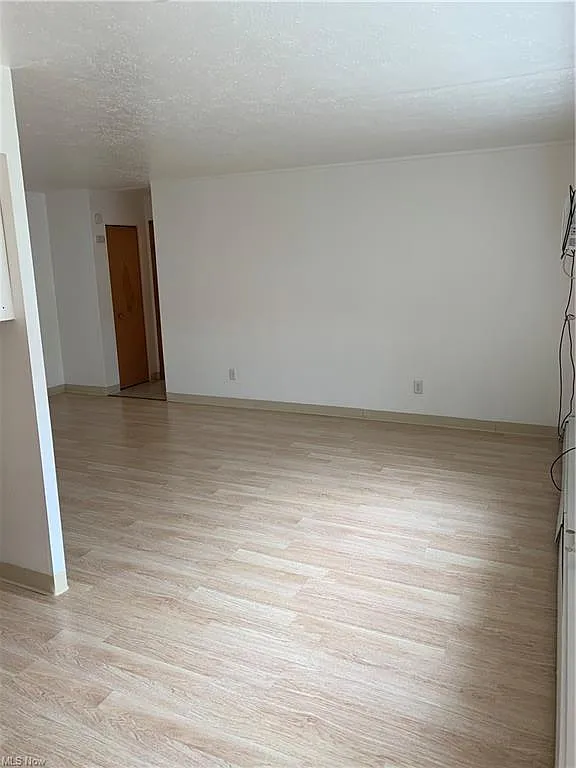1 bed, 640 sqft, $950 — Photo 3