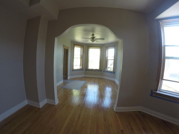 5th image of 3068 N Davlin Ct APT 2
