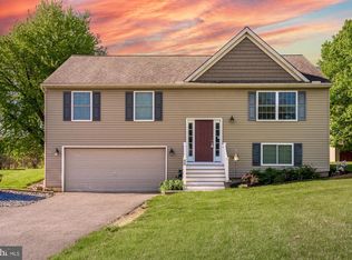 11 Willow Creek Rd, Wrightsville, PA 17368