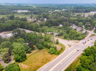 45 Knox Marsh Rd, Dover, NH 03820