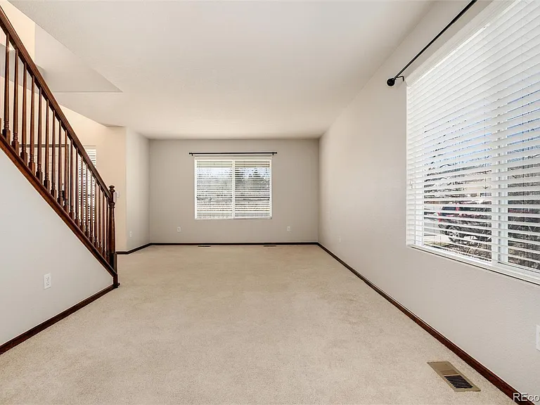 9865 Falcon Ln — Photo 33