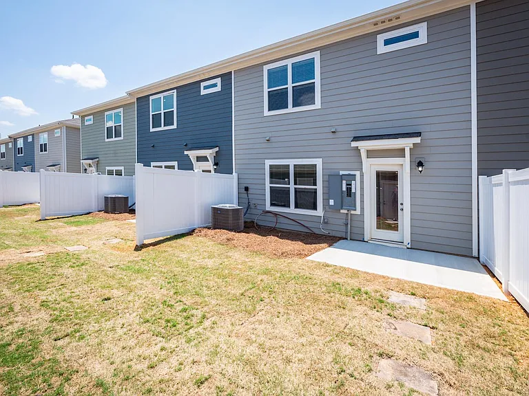 310 Planters Pl — Photo 14