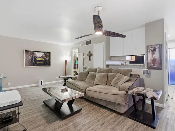 1601 Pennsylvania St NE Unit U21, Albuquerque, NM 87110