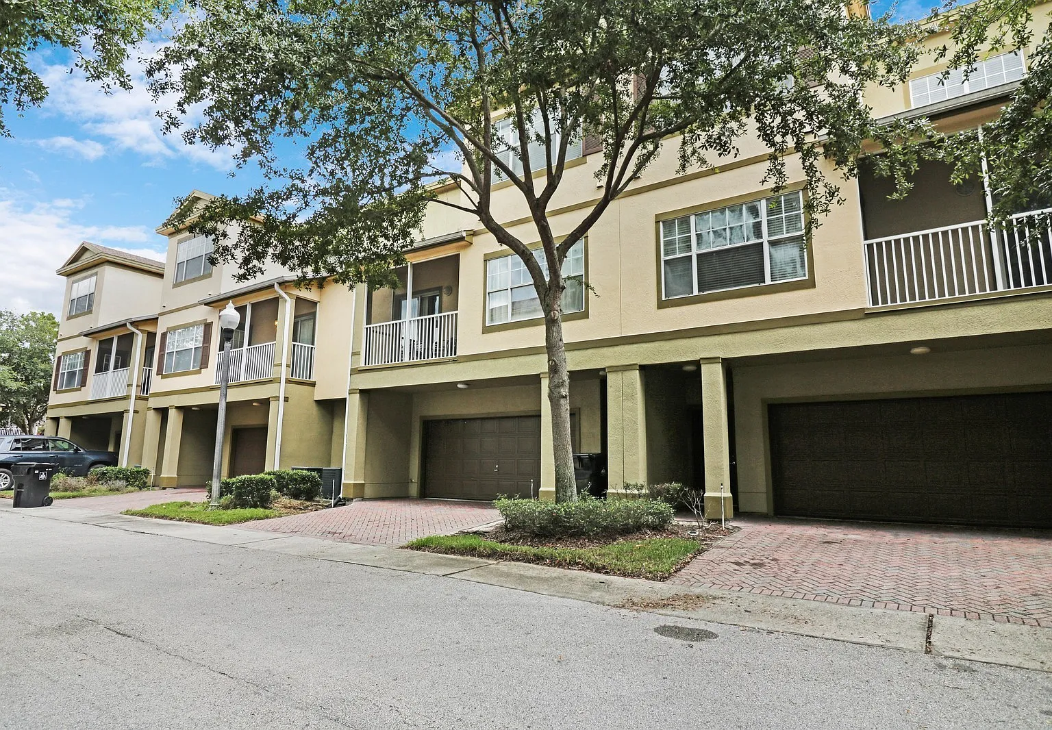 Luxury 3 Bedroom / 2 Bath Townhome In A Gated Community W/ Pool And More. — Photo 1
