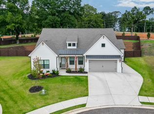 35 Rose Walk Ct, Hoschton, GA 30548