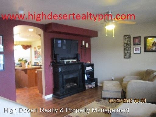 2nd image of 1266 Windsor Park Dr