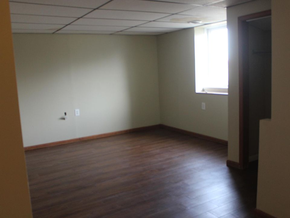 2nd image of 1322 W Main St APT 8