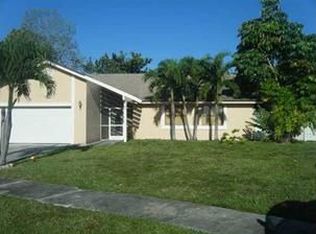 9243 Edgemont Ln, Boca Raton, FL 33434