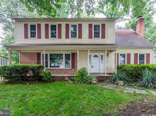 8004 Rivermont Ct, Springfield, VA 22153