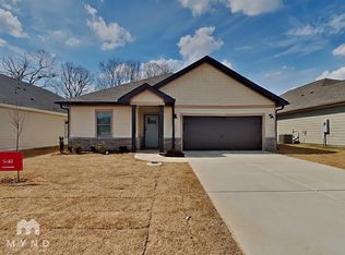 15653 Ruthie Lynn Dr, Athens, AL 35613