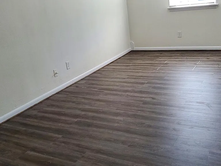 2130 Wake Forest St — Photo 20