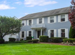 714 Nut Swamp Rd, Red Bank, NJ 07701