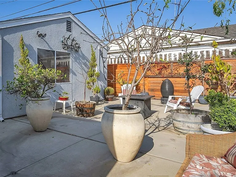 2419 W 154th St — Photo 33
