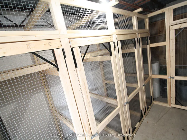 58 Queen St W #4 — Photo 9
