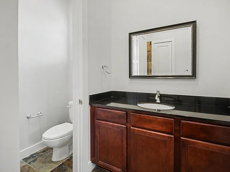 1744 W 25th St — Photo 8