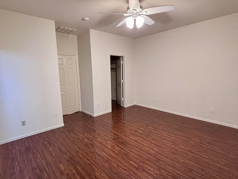 5606 W Saint Anne Ave — Photo 25