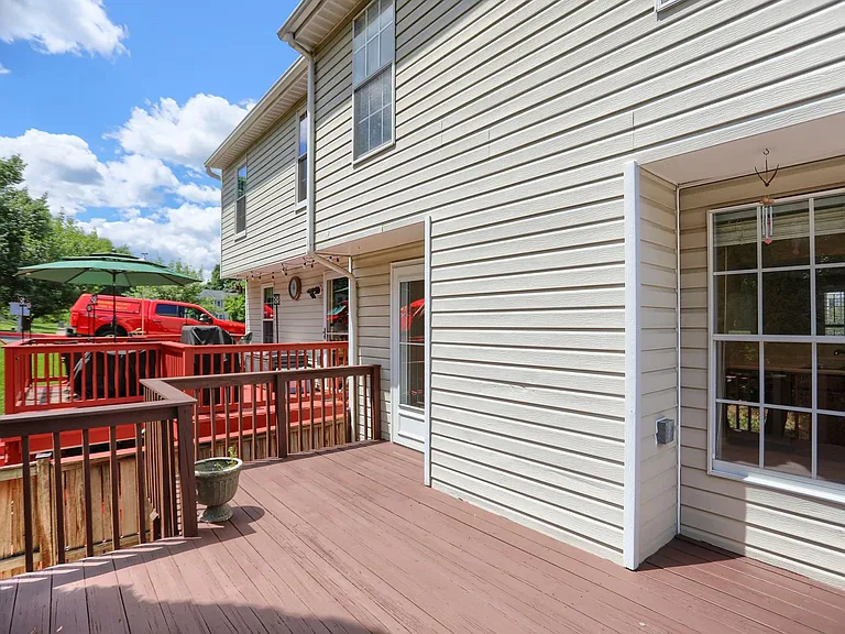 437 Ashton Ln — Photo 28